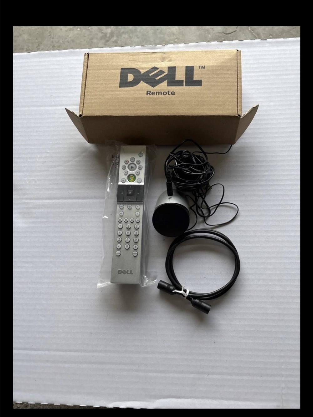 Dell Silver Remote Control MR 268 with Black IR Receiver and  Remitter